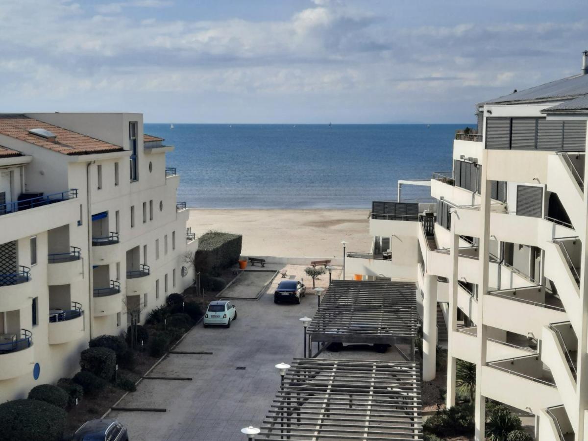 Residence Chateau Leenhardt - Appartement T2 Face A La Mer Le Grau-du-Roi Exterior photo